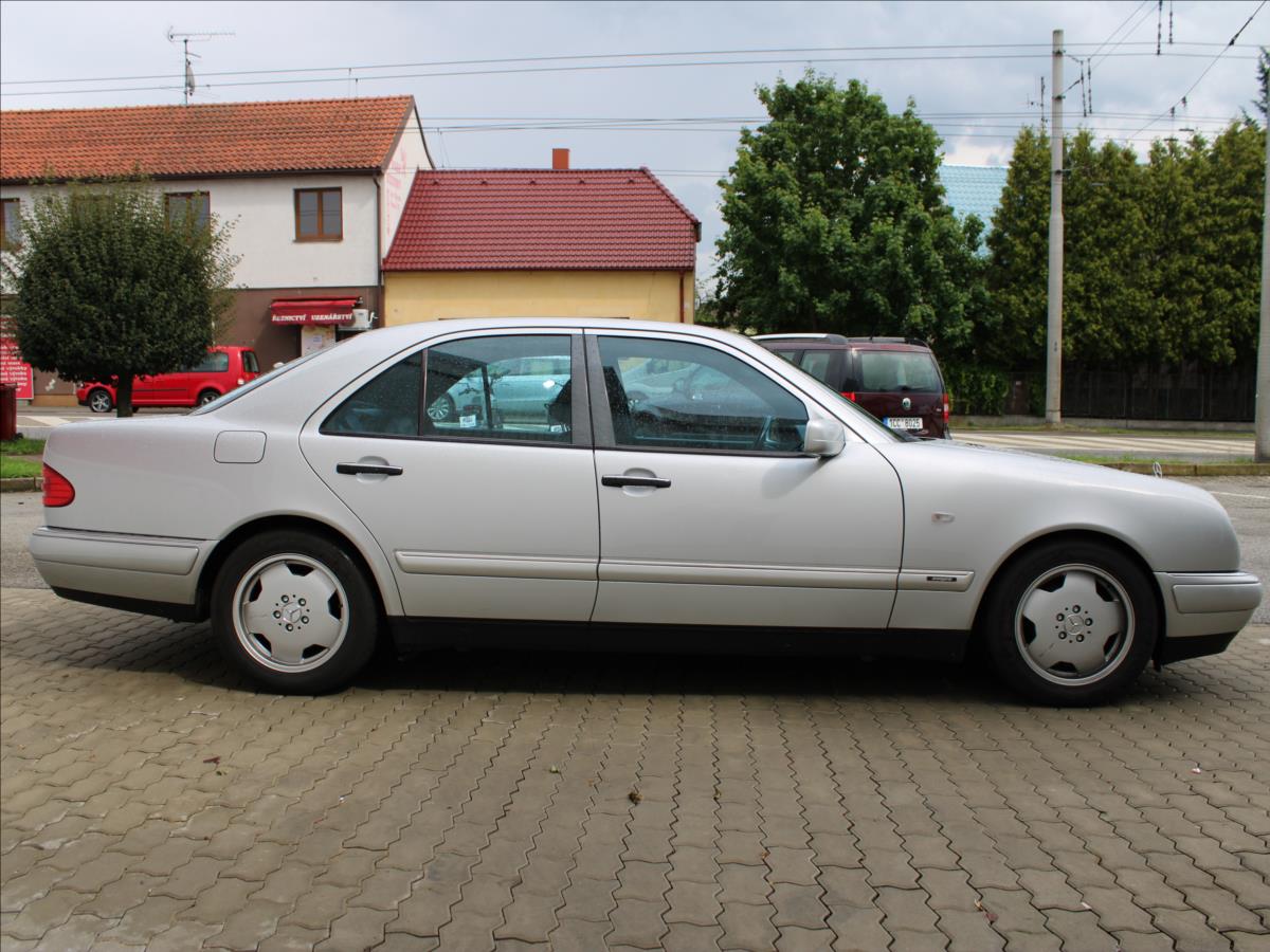 Mercedes-Benz Třídy E