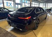 BMW i7 18