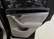 Volkswagen Touareg 41