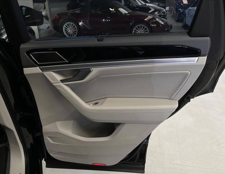 Volkswagen Touareg 41