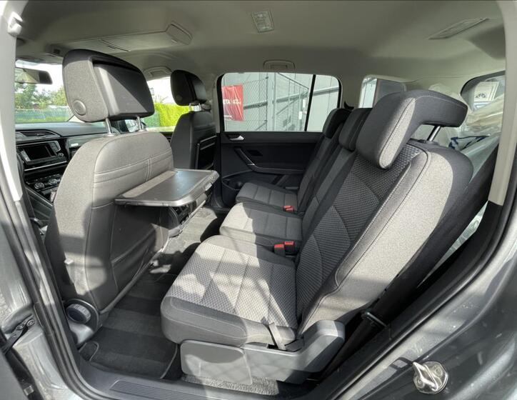 Volkswagen Touran 37