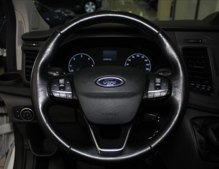 Ford Transit Custom 6