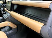 Land Rover Defender 35