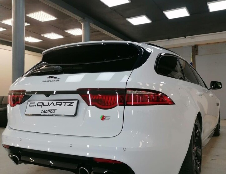 Jaguar XF 3