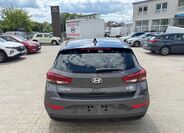 Hyundai i30 4