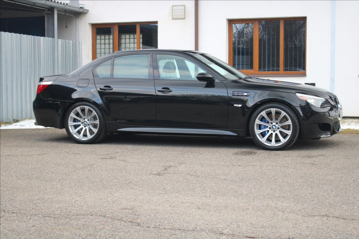 BMW M5