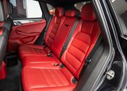 Porsche Macan 11