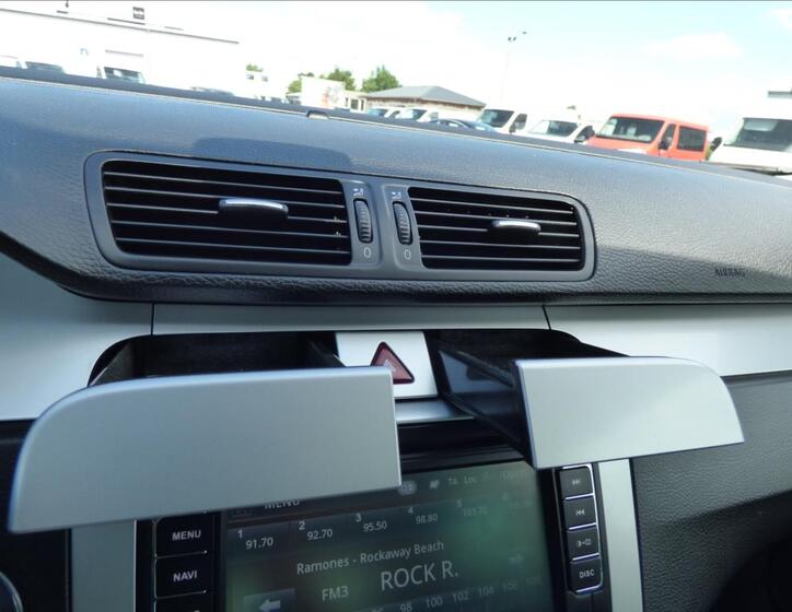 Volkswagen Passat CC 26