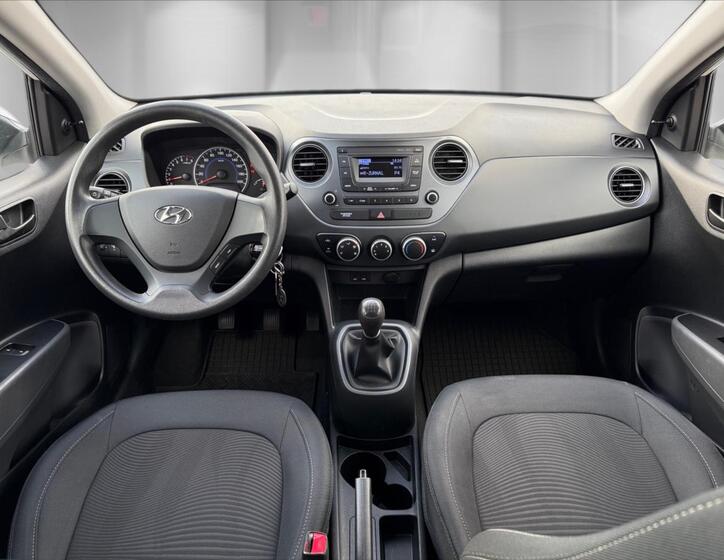Hyundai i10 19