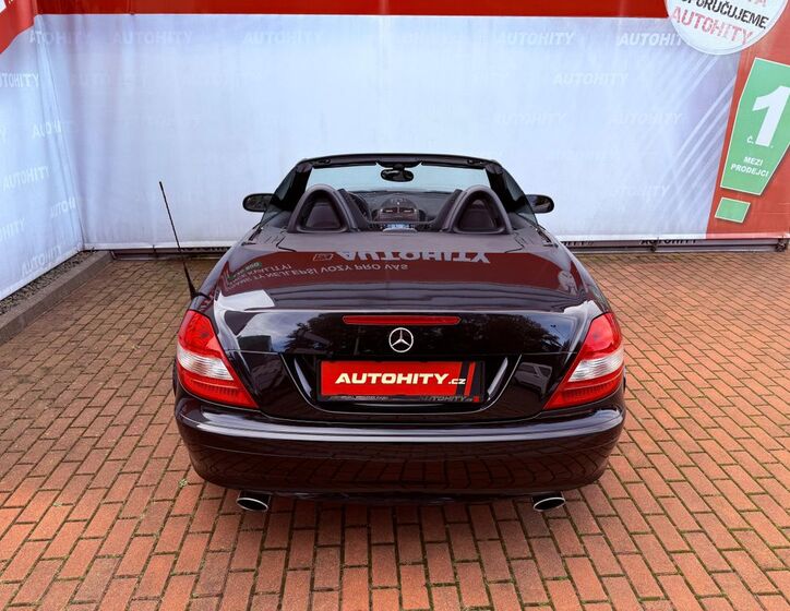 Mercedes-Benz SLK 8