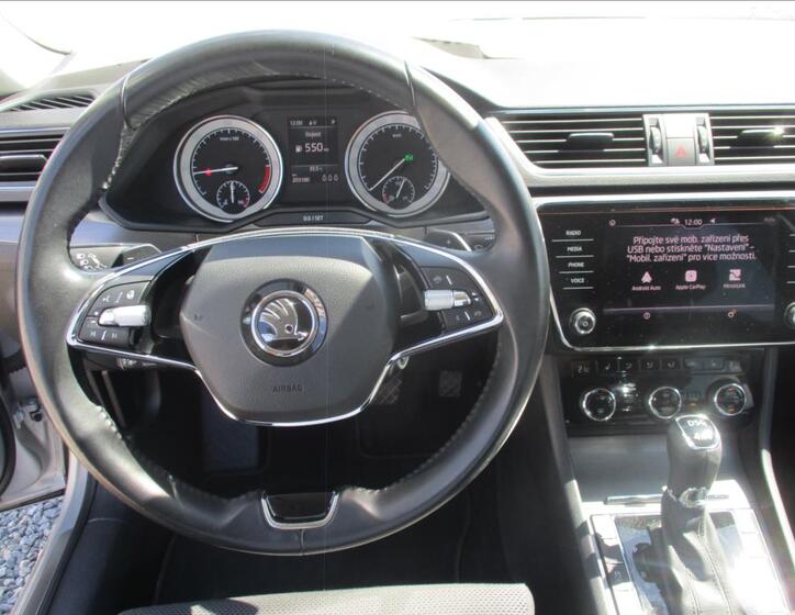 Škoda Superb 14