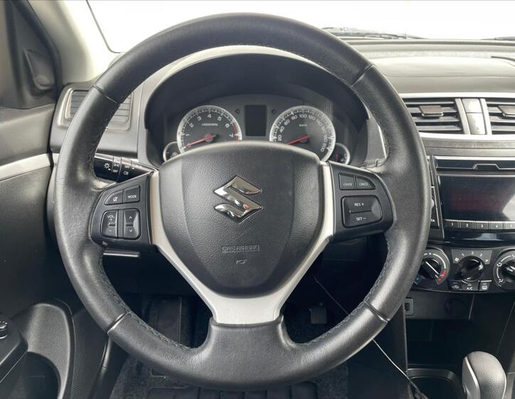 Suzuki Swift 13