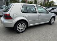 Volkswagen Golf 13