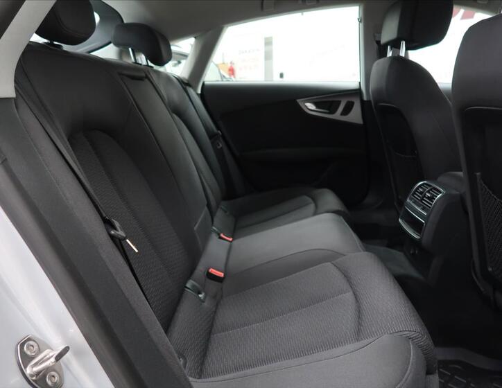 Audi A7 14