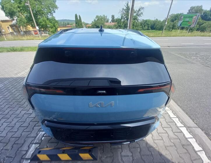KIA EV3 4