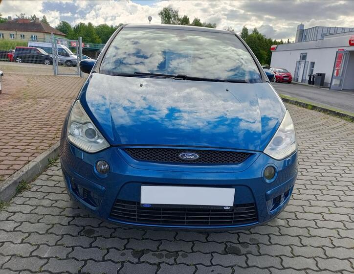 Ford S-MAX 5