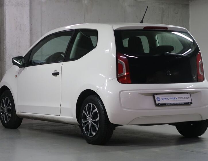 Volkswagen up! 7