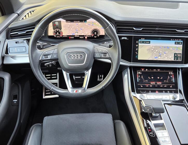 Audi Q7 13