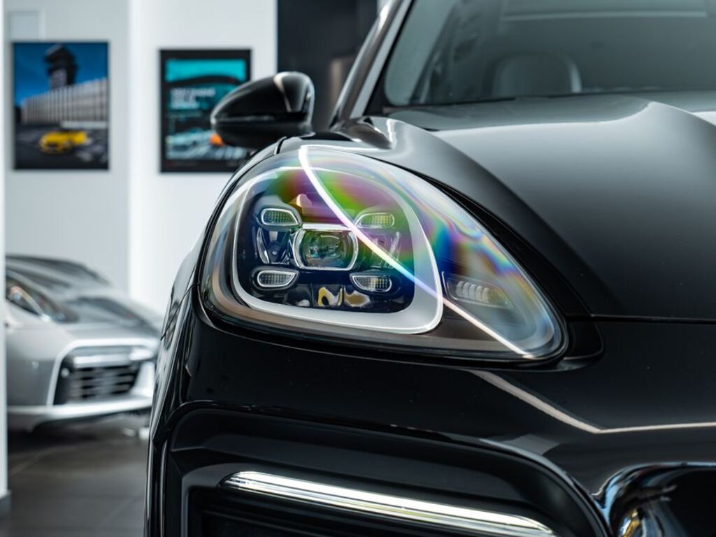 Porsche Cayenne 22
