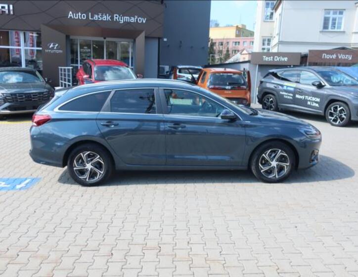 Hyundai i30 8