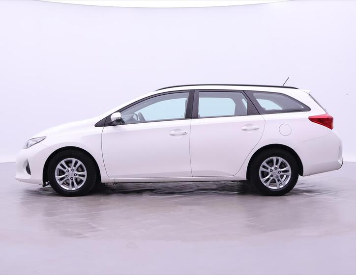 Toyota Auris 4