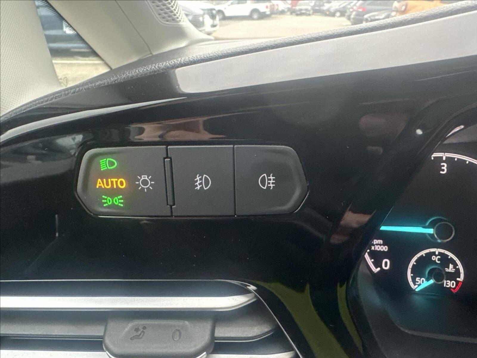 Ford Tourneo Connect 23