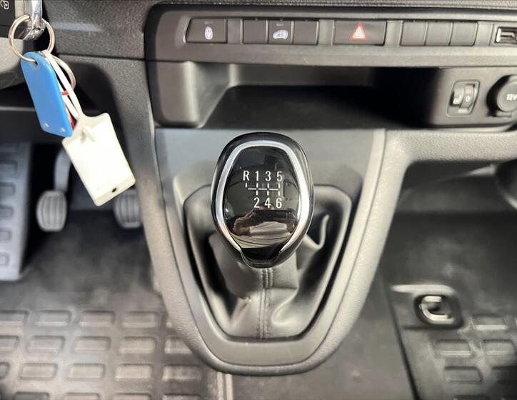 Toyota ProAce 17