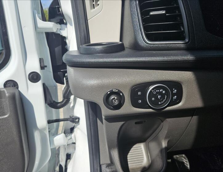 Ford Transit 10