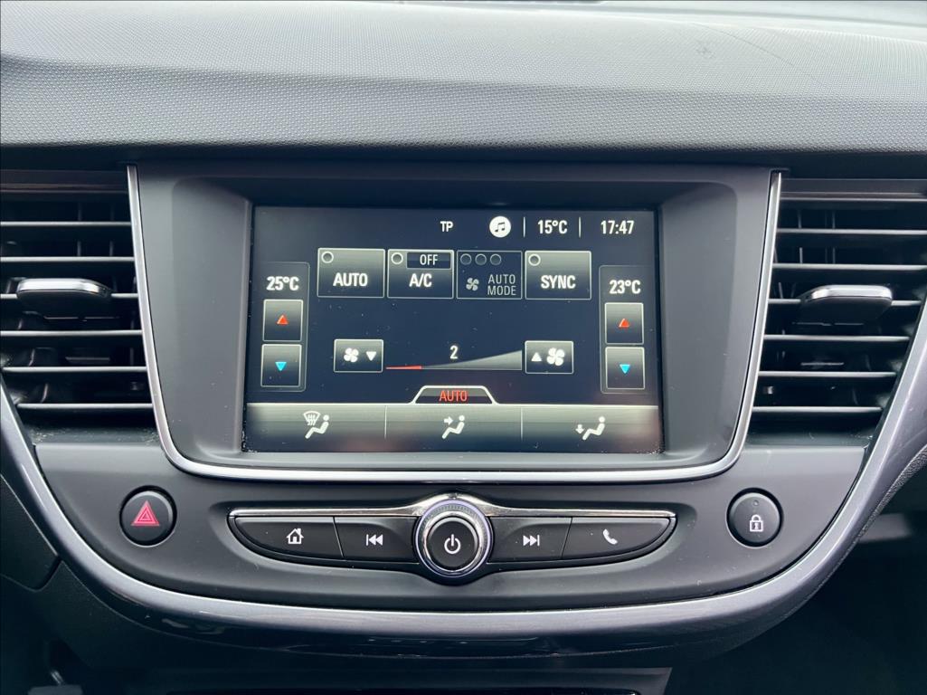 Opel Crossland X