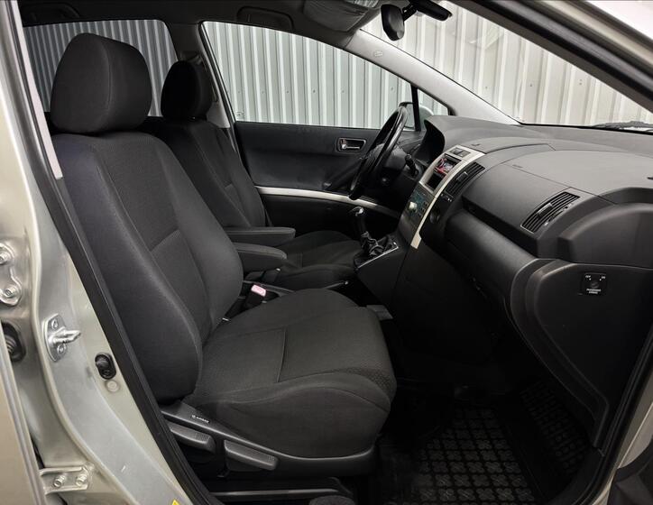 Toyota Corolla Verso 28