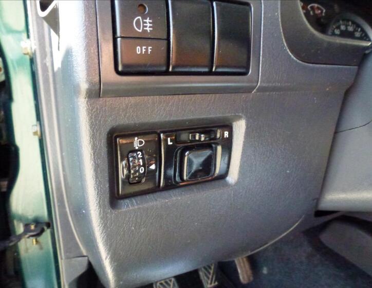 Suzuki Jimny 33