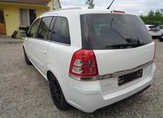 Opel Zafira 9