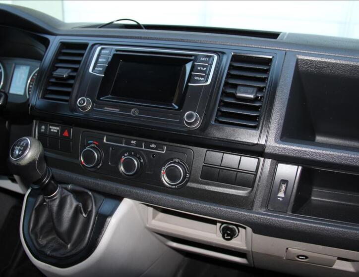 Volkswagen Transporter 21