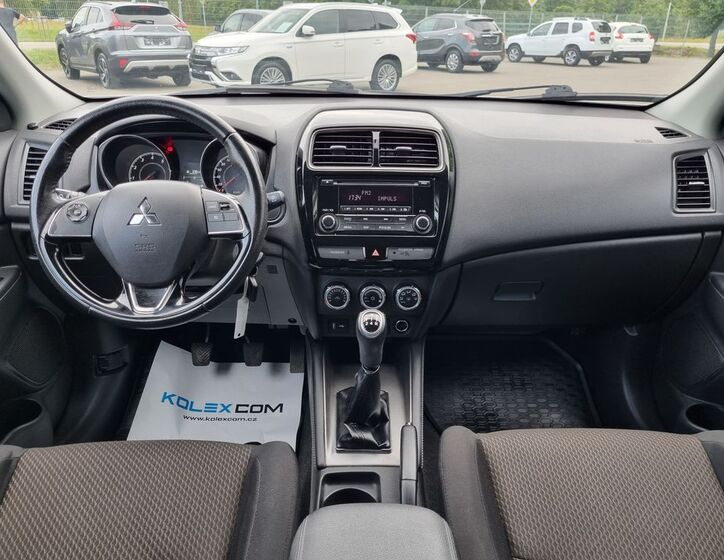 Mitsubishi ASX 13