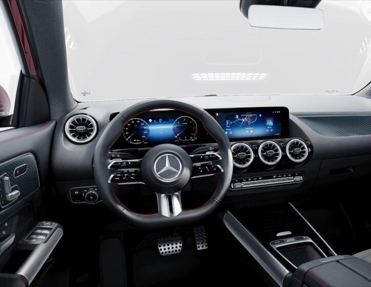 Mercedes-Benz GLA 6