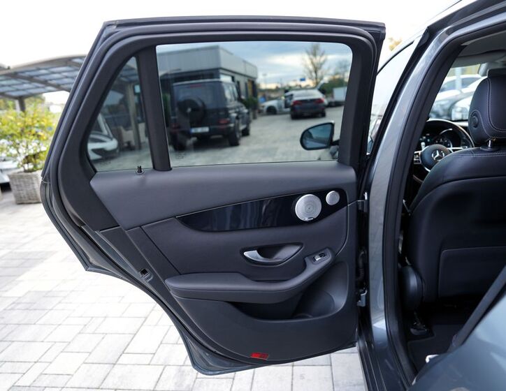 Mercedes-Benz GLC 19