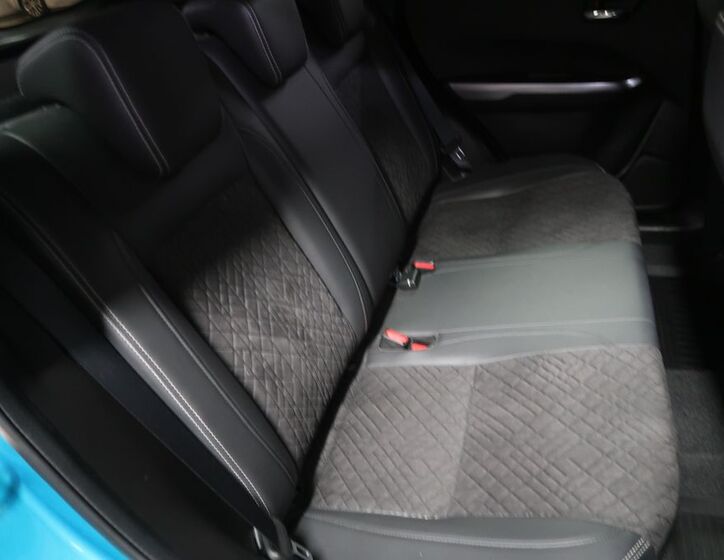 Suzuki Vitara 14