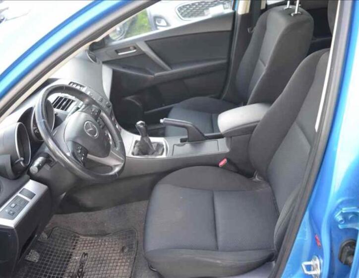 Mazda 3 24