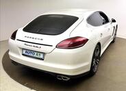 Porsche Panamera 4