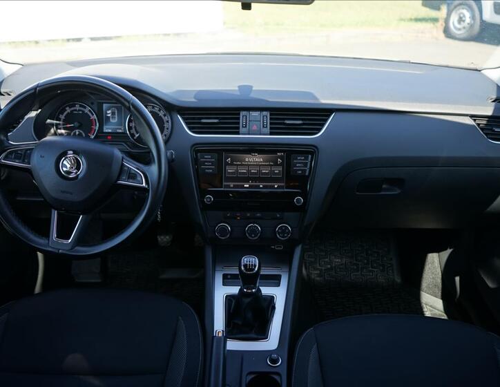 Škoda Octavia 8