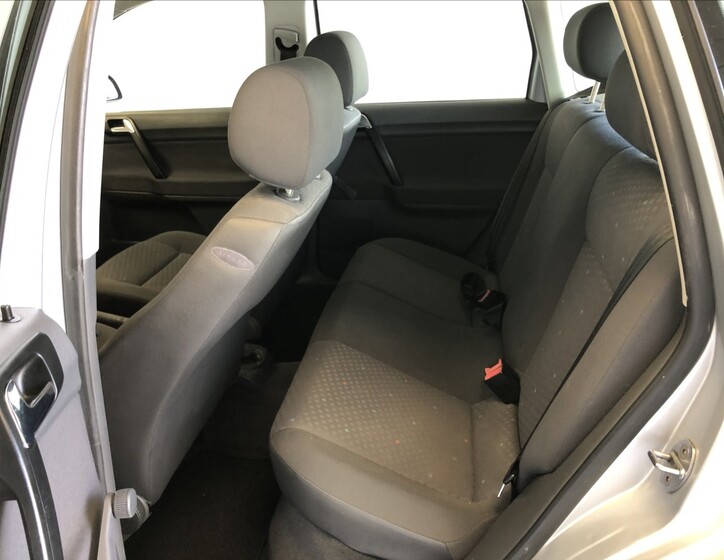 Volkswagen Polo 10