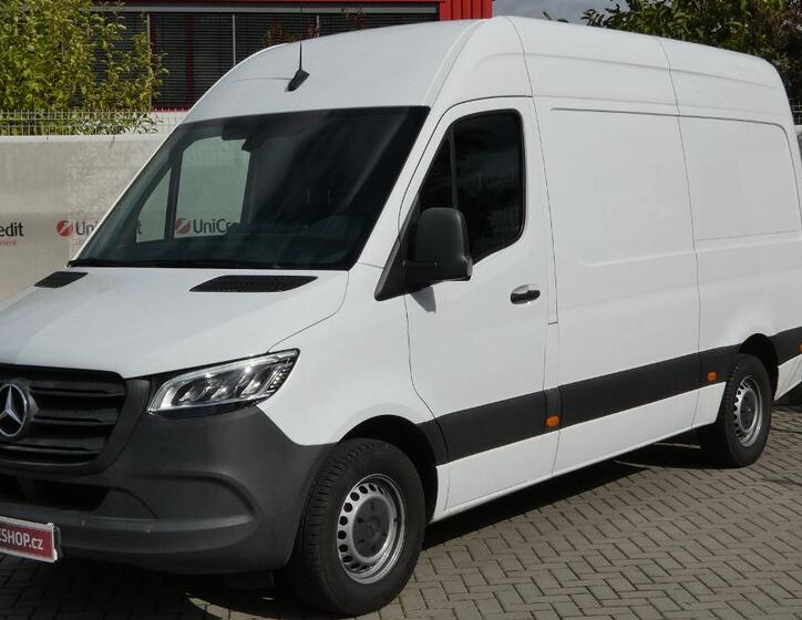 Mercedes-Benz Sprinter 1