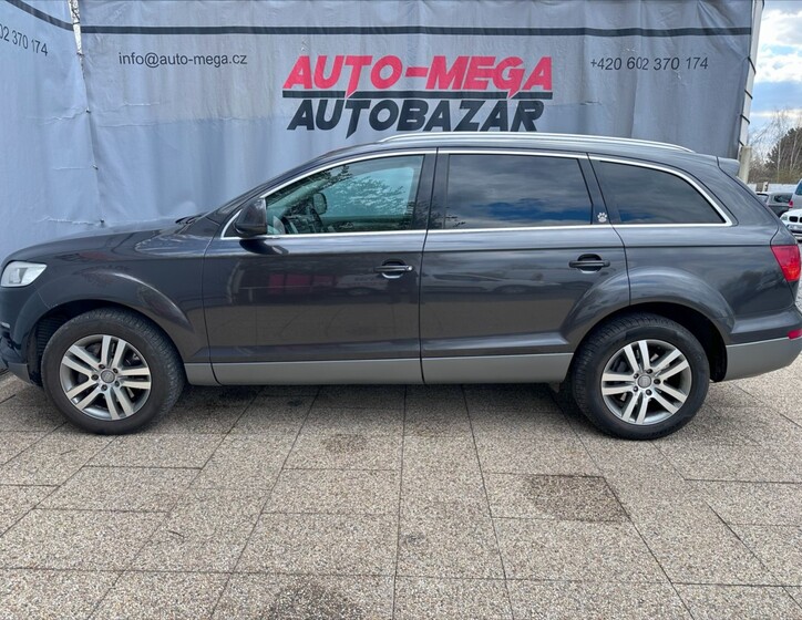 Audi Q7 5