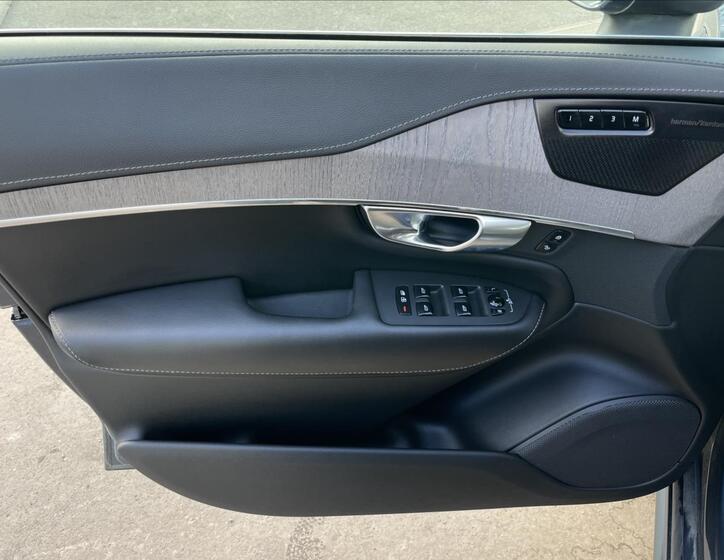 Volvo XC90 14