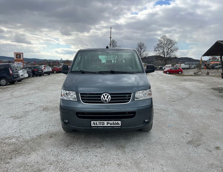 Volkswagen Multivan 1