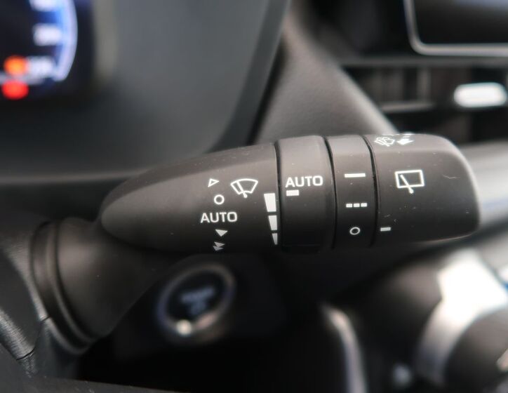 Toyota RAV4 28