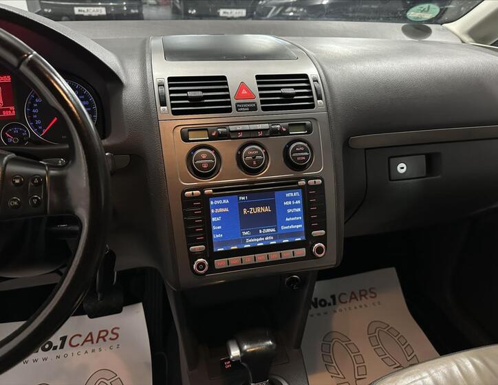 Volkswagen Touran 11