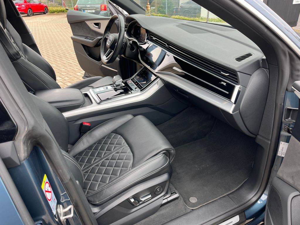 Audi SQ8