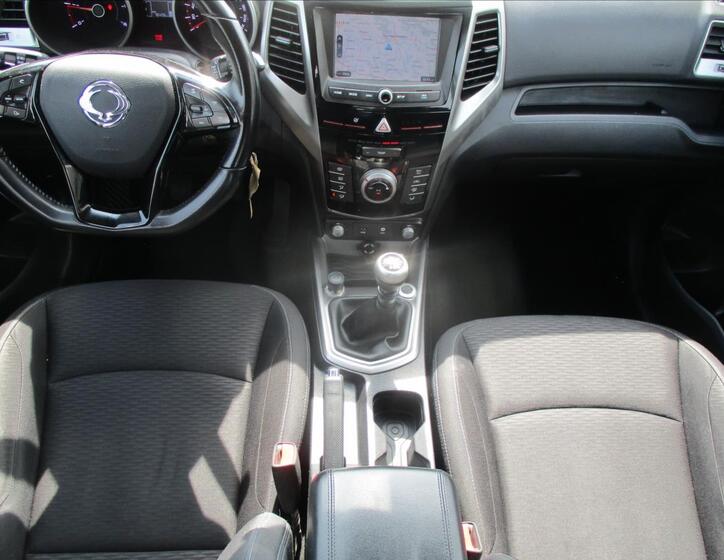 SsangYong Tivoli 10