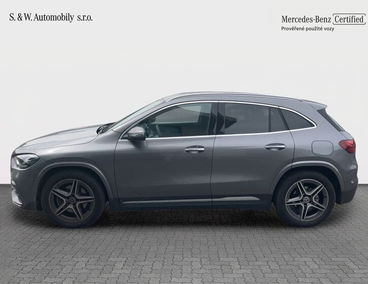 Mercedes-Benz GLA 13